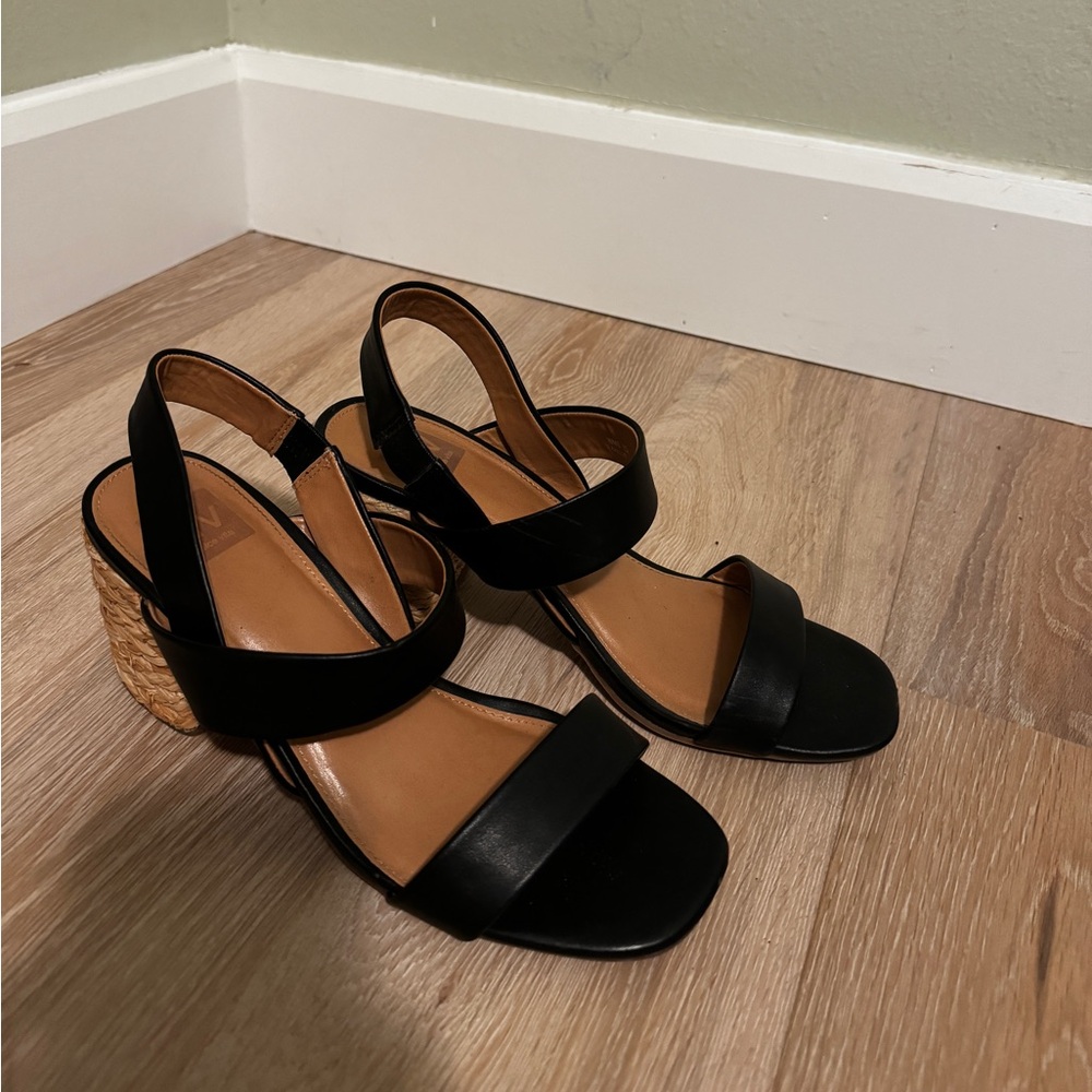 DV DOLCE CITA RAFFIA SANDAL HEEL